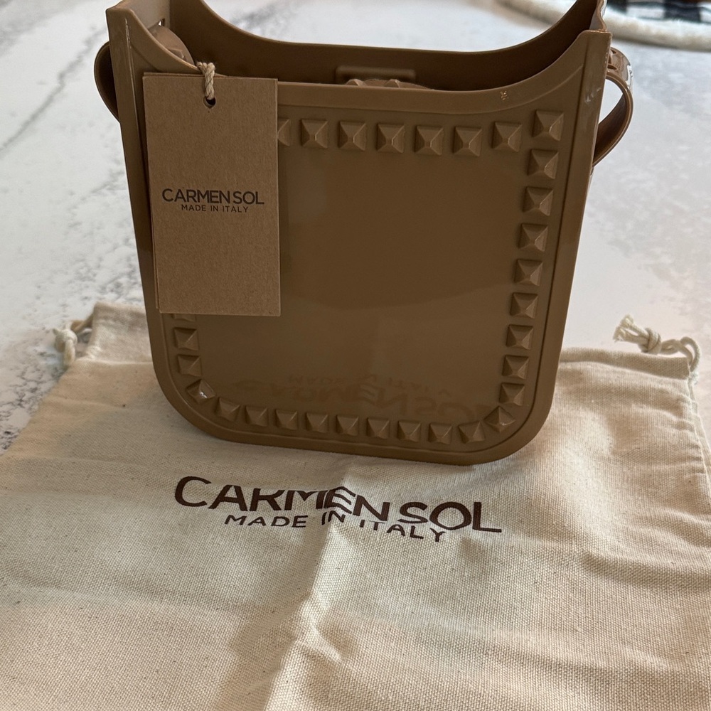 Carmensol Nude Lisa Crossbody